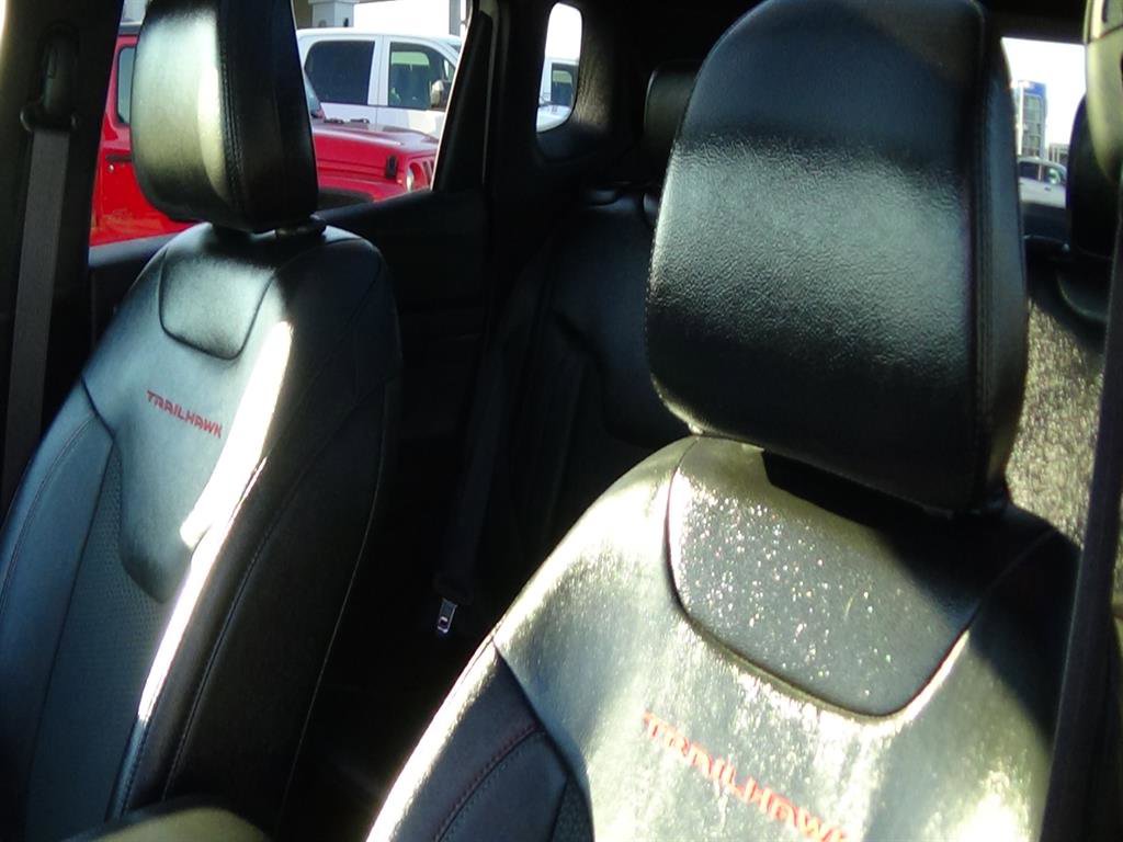 Used 2024 Jeep Compass Trailhawk w/ Sun and Sound Group image 20