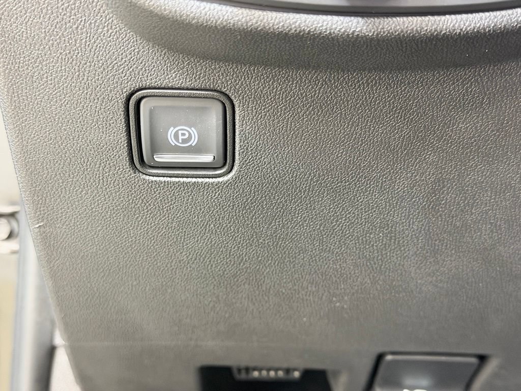Used 2022 GMC Terrain SLE w/ Driver Convenience Package AWD/4WD image 42