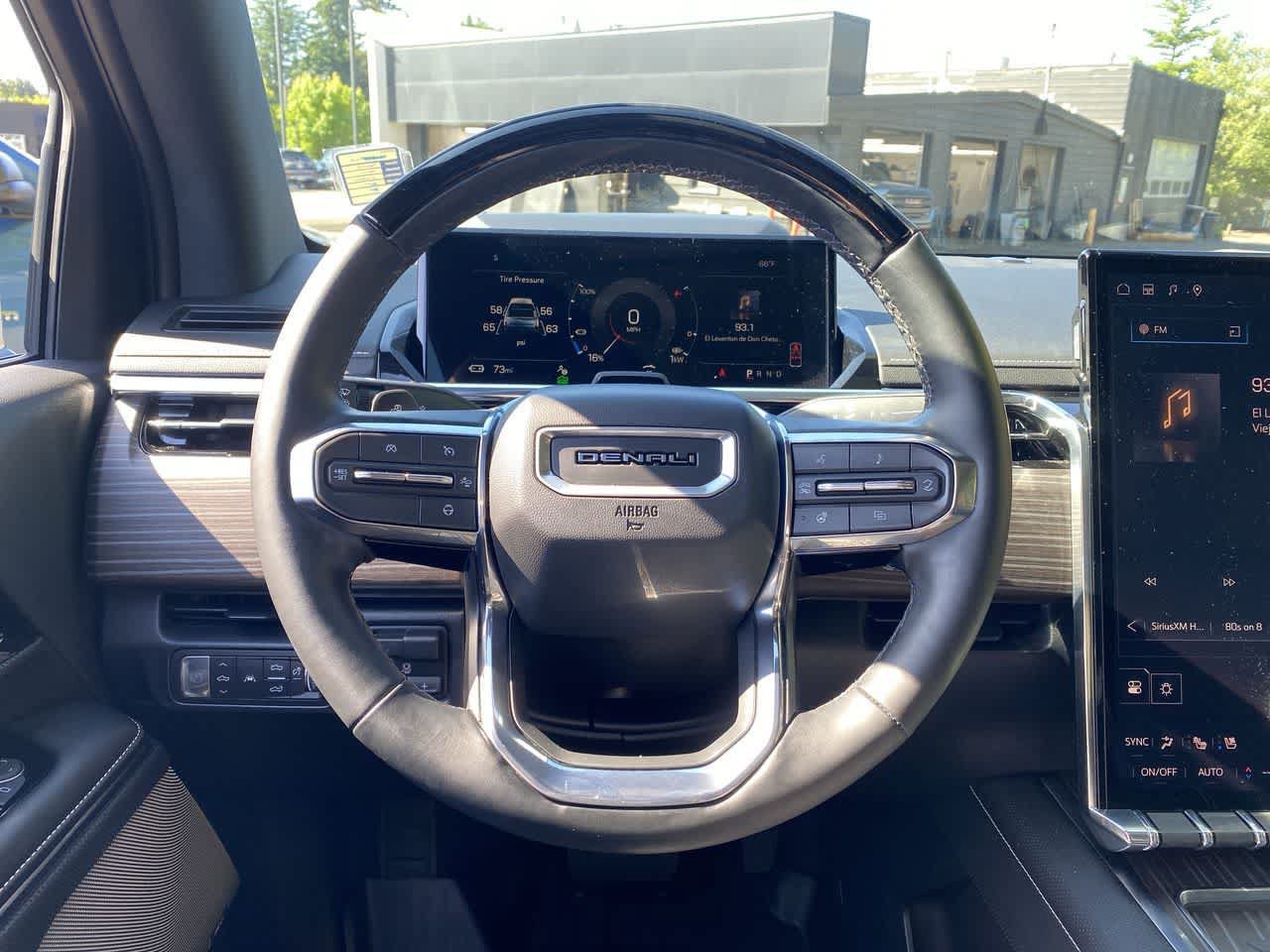Used 2025 GMC Sierra EV Denali AWD/4WD image 19