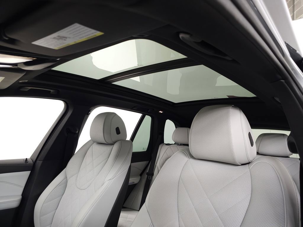 Used 2024 BMW X5 xDrive40i image 18