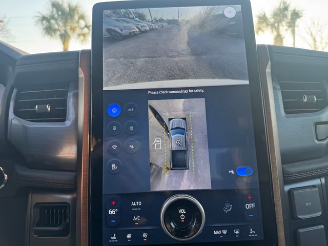 Used 2023 Ford F150 Lightning Lariat image 20