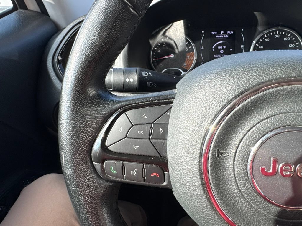 Used 2020 Jeep Renegade Altitude AWD/4WD image 17