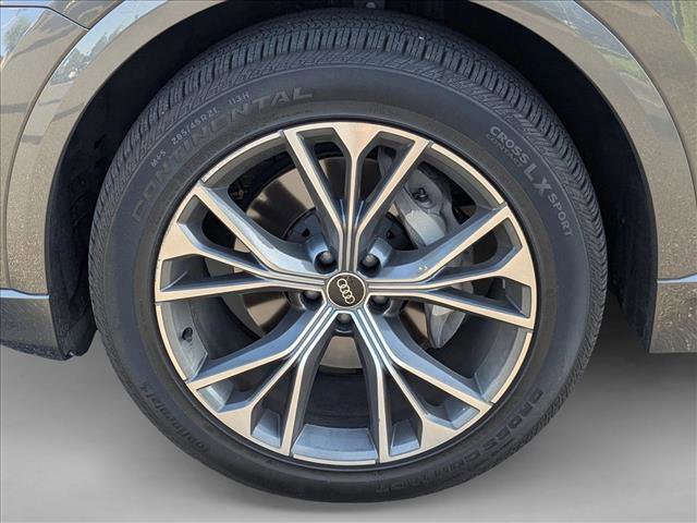 Used 2021 Audi Q8 Premium w/ Black Optic Package AWD/4WD image 10