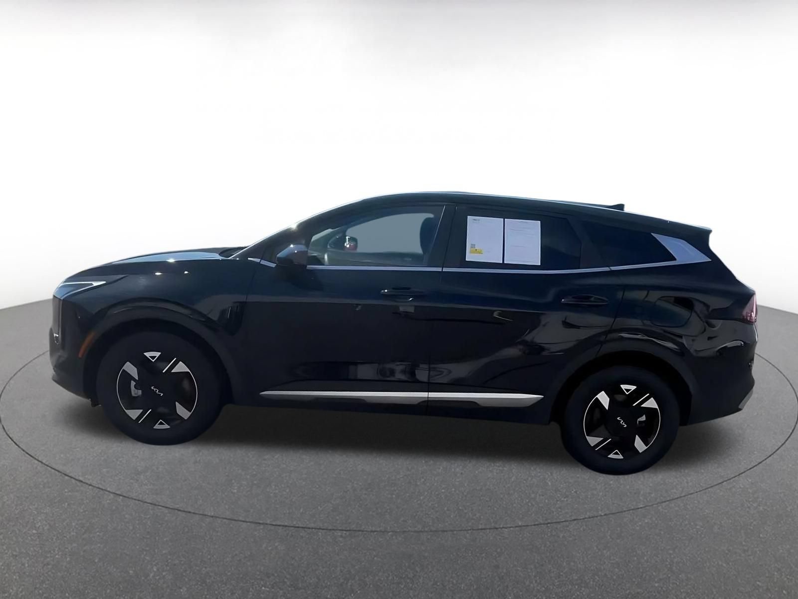 Used 2026 Kia Sportage LX AWD/4WD image 8