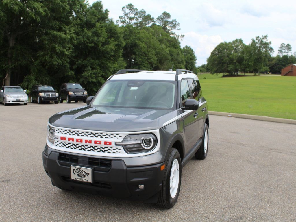 New 2025 Ford Bronco Sport Heritage w/ Convenience Package image 2