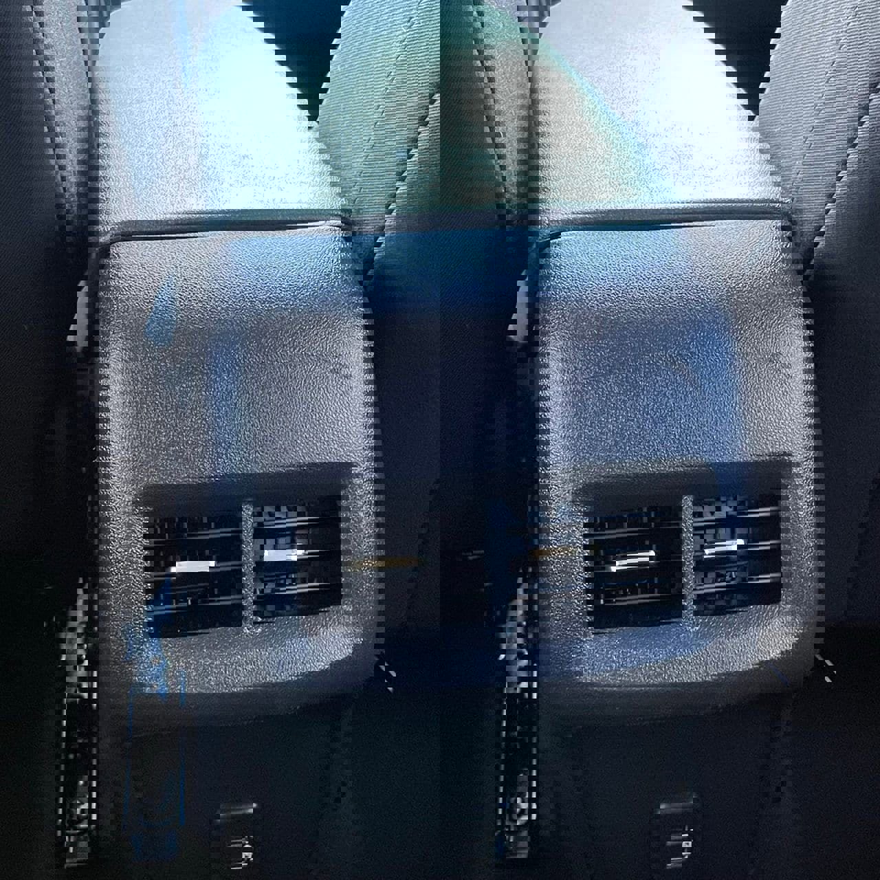 Used 2021 Chevrolet Equinox LS w/ LS Convenience Package image 24