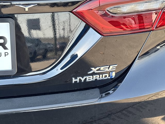 Used 2024 Toyota Camry XSE w/ Navigation Package image 5