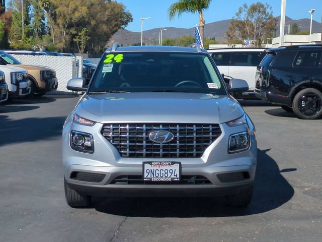 Used 2024 Hyundai Venue SEL FWD image 8