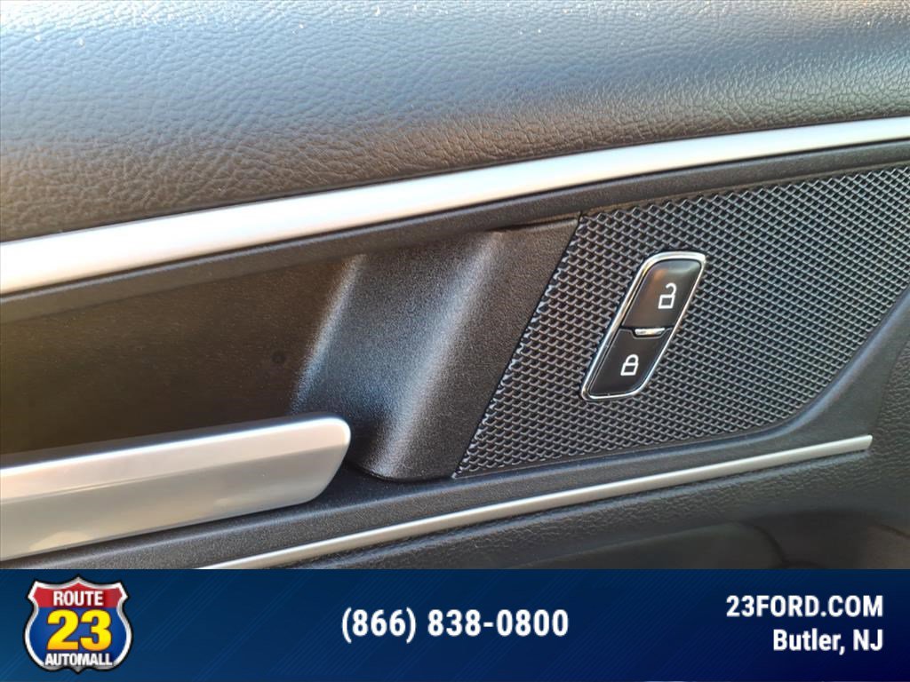 Certified 2019 Ford Edge SEL w/ Equipment Group 201A image 16