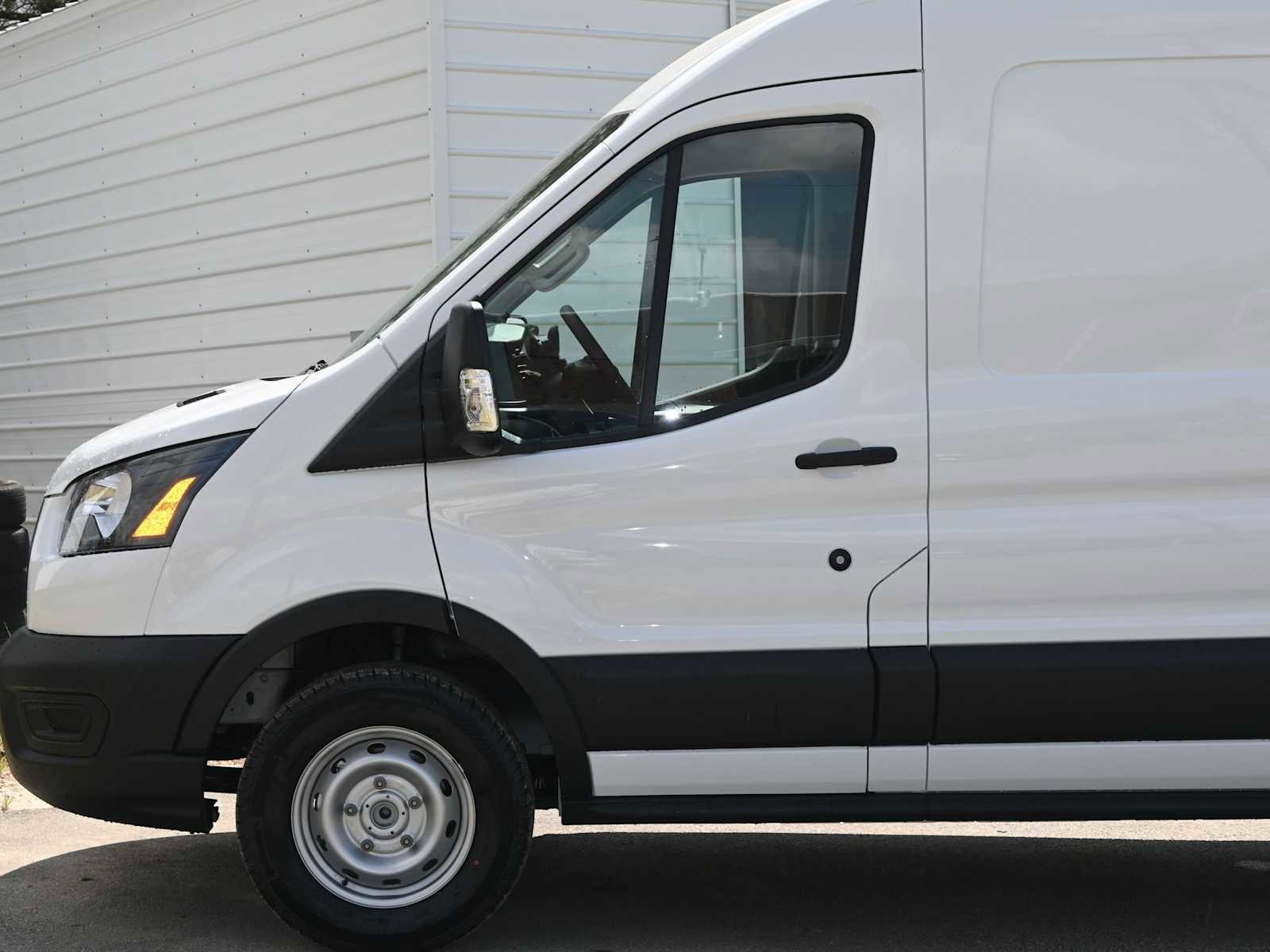 New 2025 Ford Transit 250 148 Medium Roof image 3