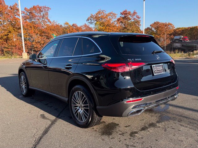 Used 2026 Mercedes-Benz GLC 300 4MATIC image 5