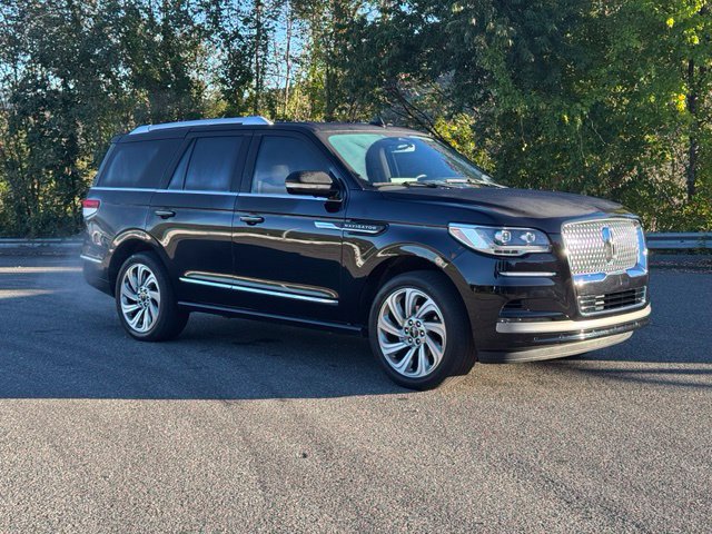 Used 2024 Lincoln Navigator Reserve AWD/4WD image 10