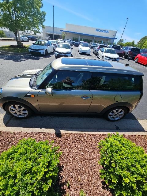 Used 2009 MINI Cooper Clubman Hardtop FWD image 2