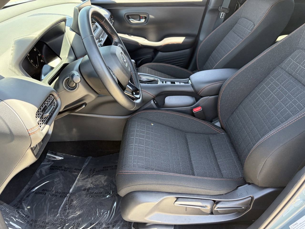 Certified 2025 Honda HR-V Sport image 18
