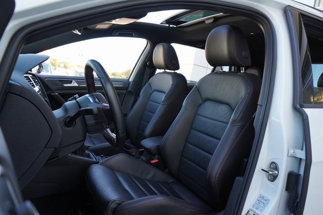 Used 2021 Volkswagen GTI SE image 24