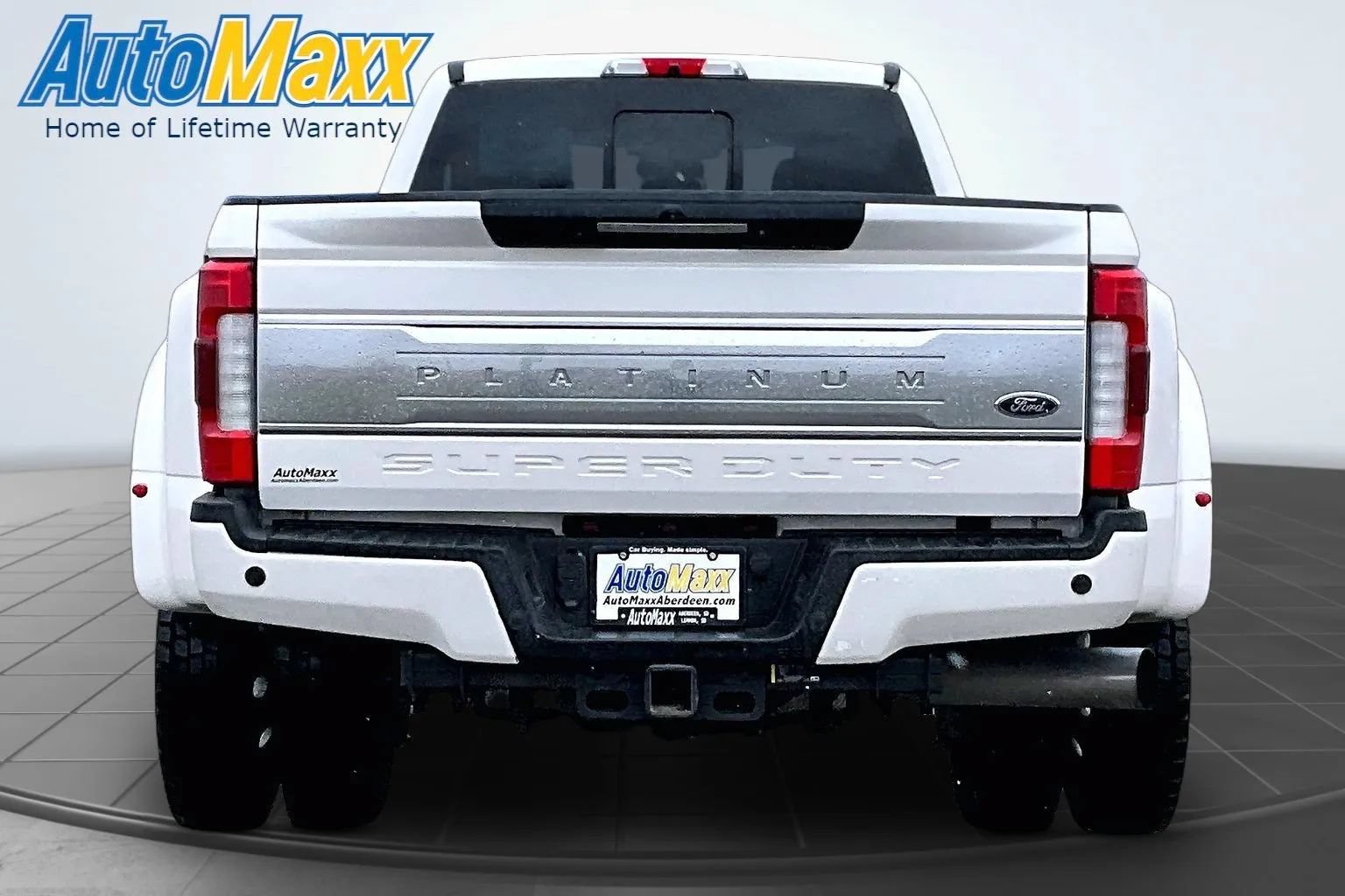 Used 2017 Ford F450 Platinum w/ Platinum Ultimate Package AWD/4WD image 7
