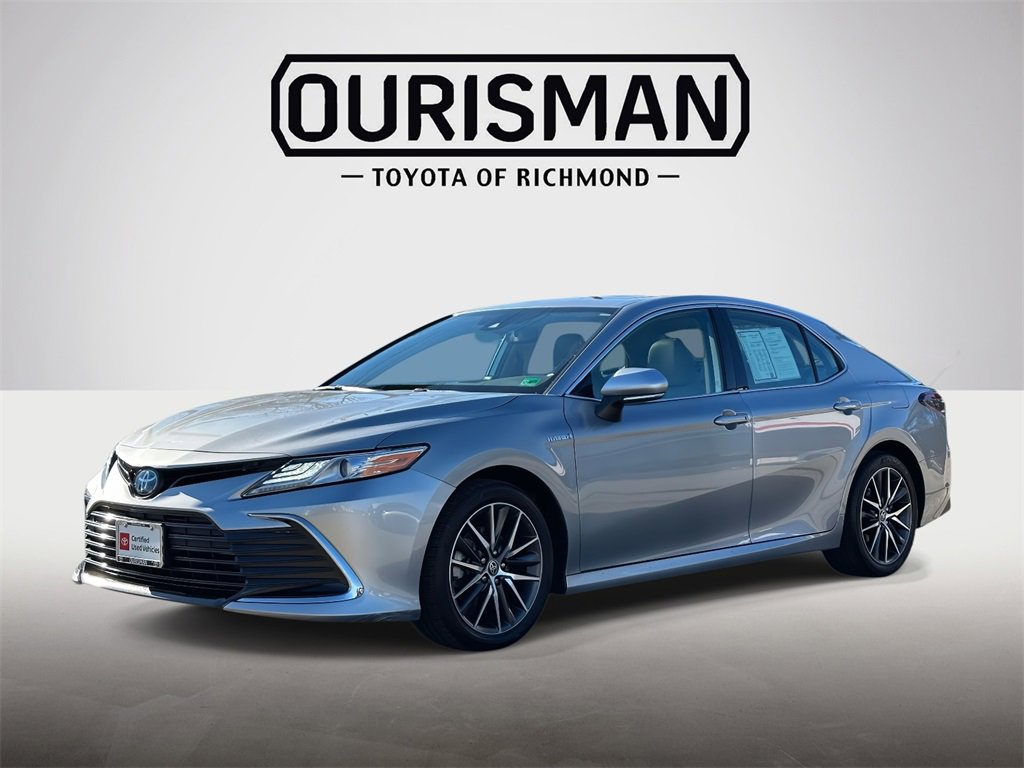 Used 2021 Toyota Camry XLE image 25