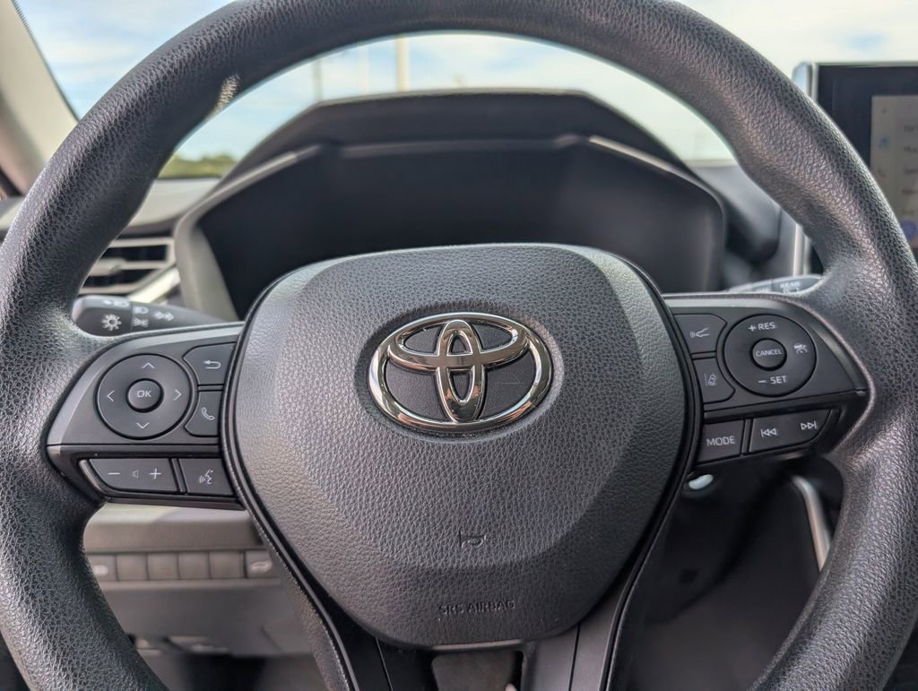 Used 2023 Toyota RAV4 XLE w/ Convenience Package image 19
