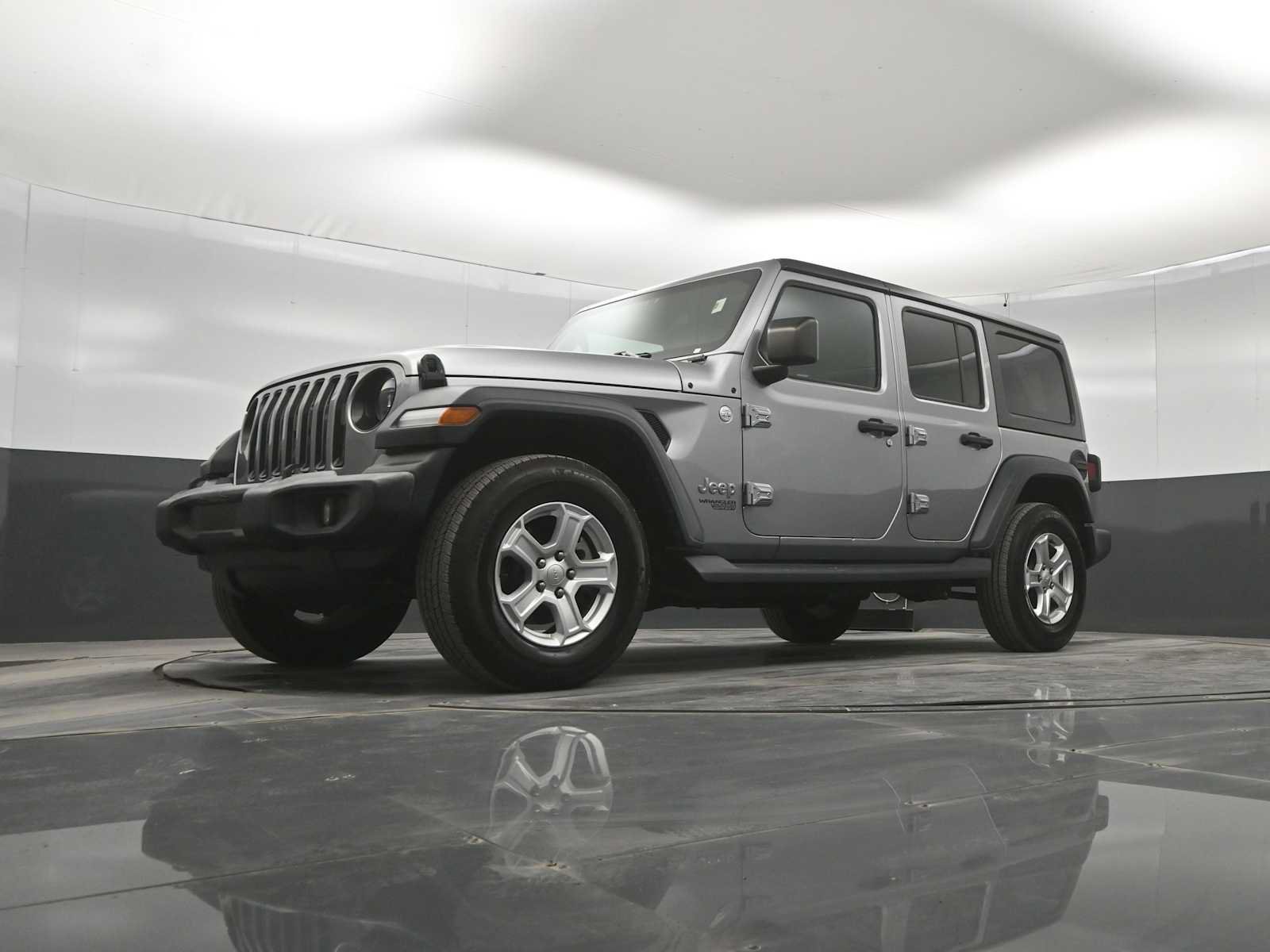 Used 2018 Jeep Wrangler Unlimited Sport S AWD/4WD image 34