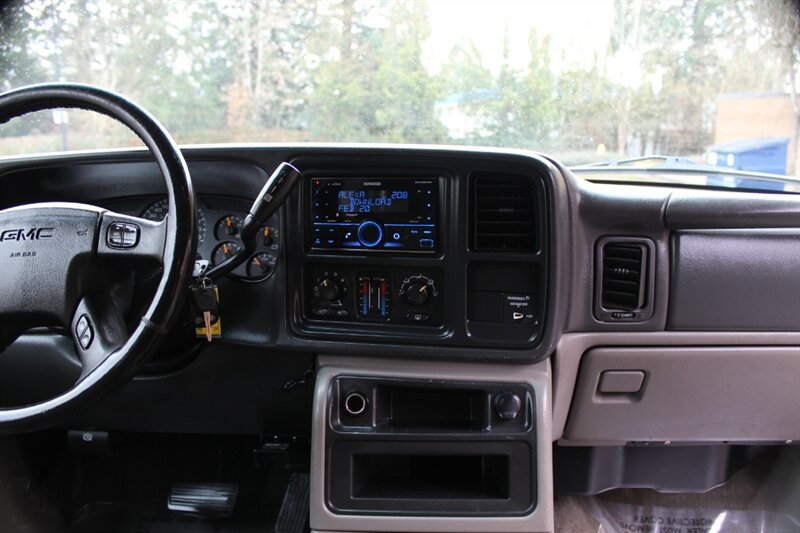 Used 2003 GMC Sierra 2500 SLE w/ Skid Plate Package AWD/4WD image 13