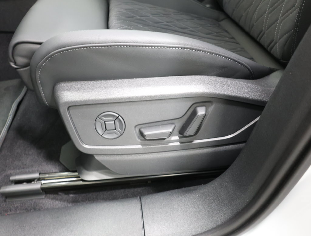 New 2026 Audi SQ5 Premium Plus AWD/4WD image 14