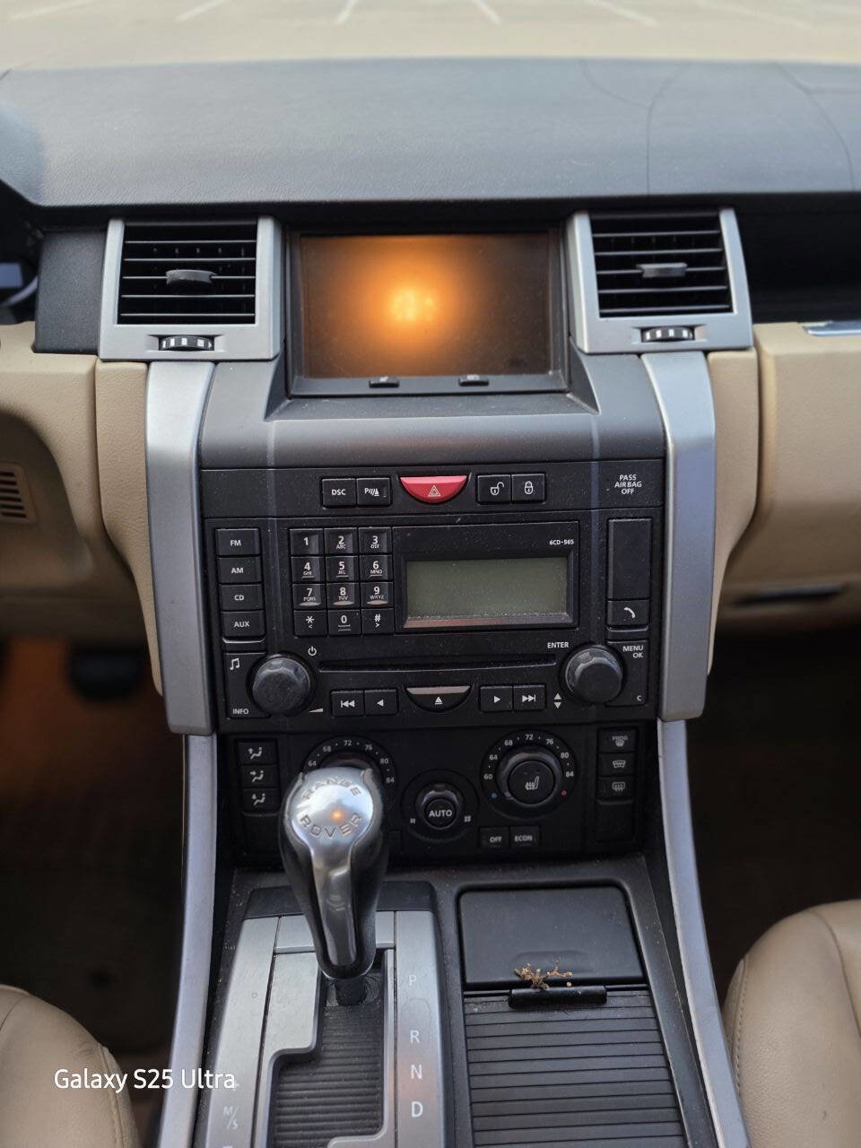 Used 2008 Land Rover Range Rover Sport HSE image 28