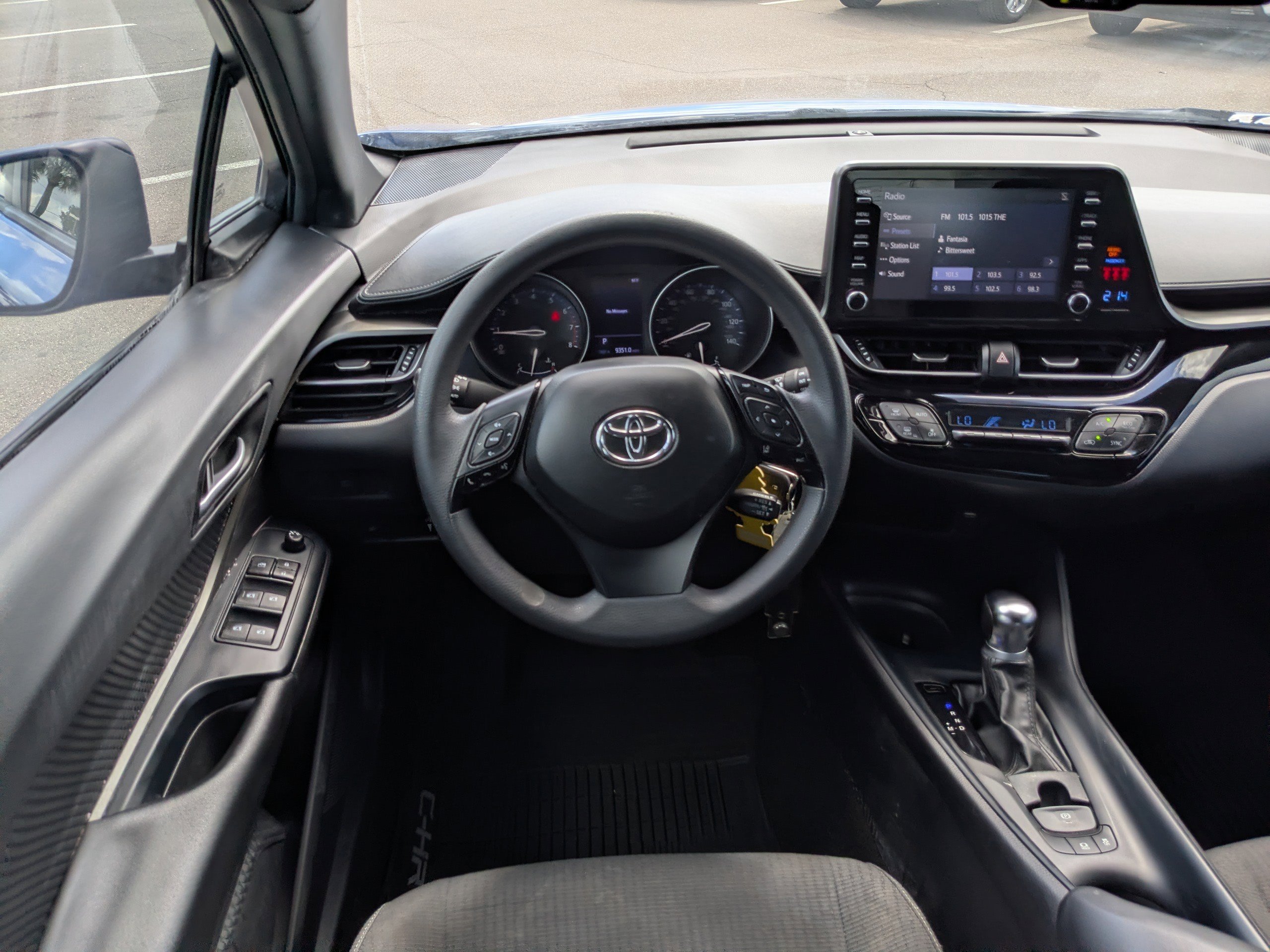 Used 2019 Toyota C-HR LE image 15