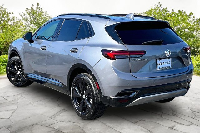 Used 2021 Buick Envision Essence w/ Sport Touring Package FWD image 11