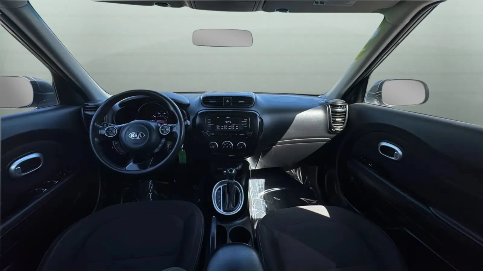 Used 2018 Kia Soul FWD image 11
