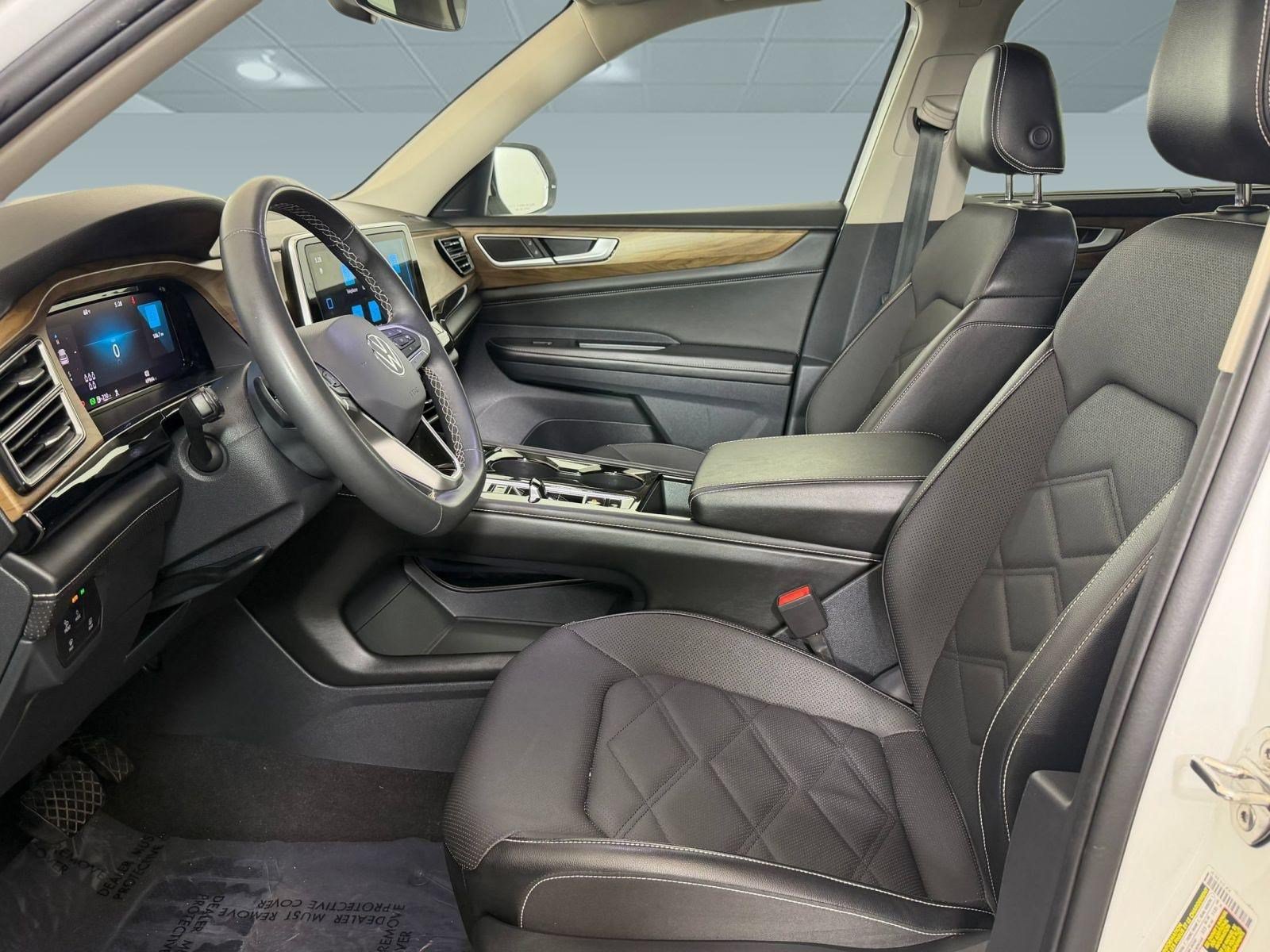 Used 2024 Volkswagen Atlas SE FWD image 5