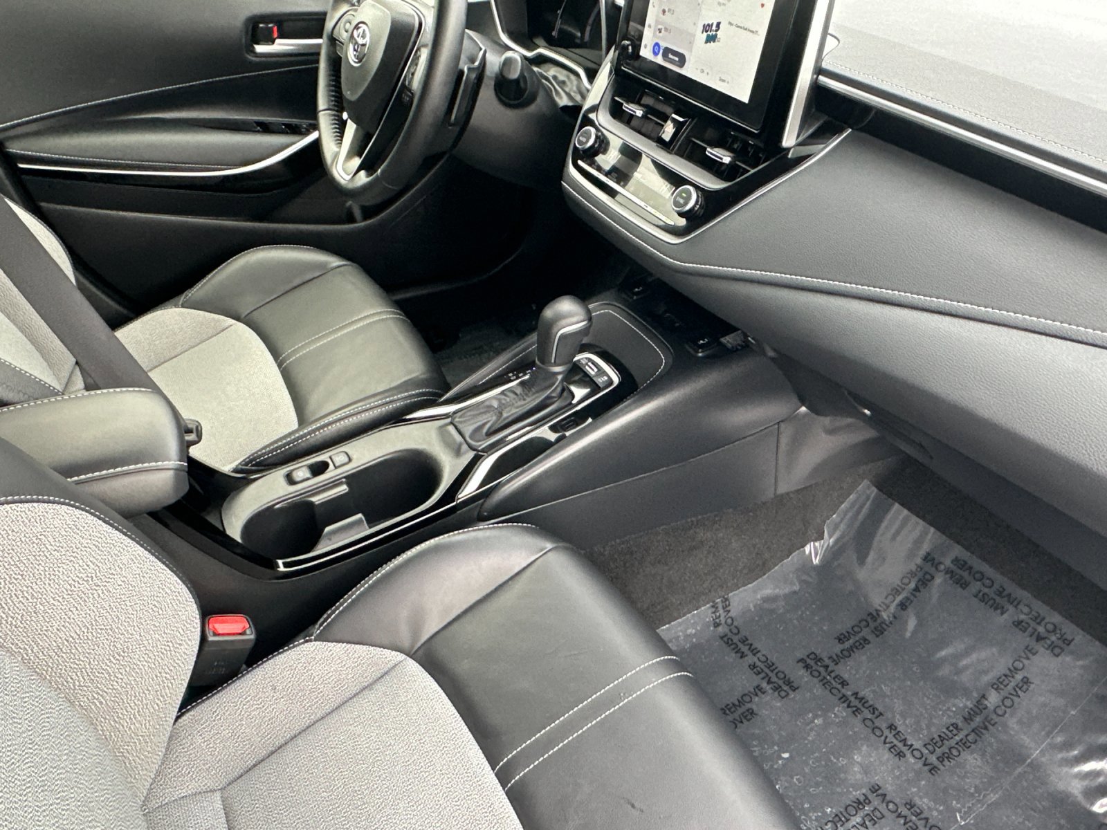 Used 2025 Toyota Corolla XSE image 16