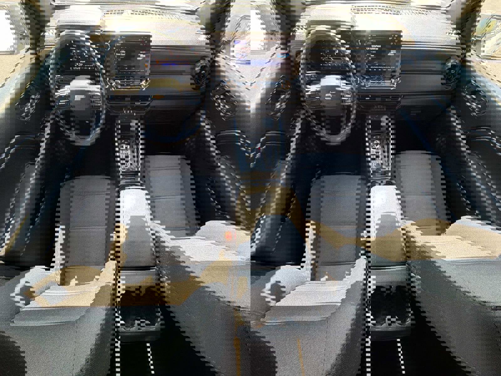 Used 2024 Chevrolet Colorado W/T w/ WT Convenience Package II image 2