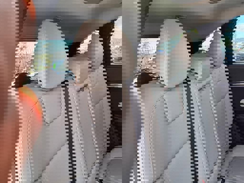 Used 2022 Hyundai Tucson Limited image 23