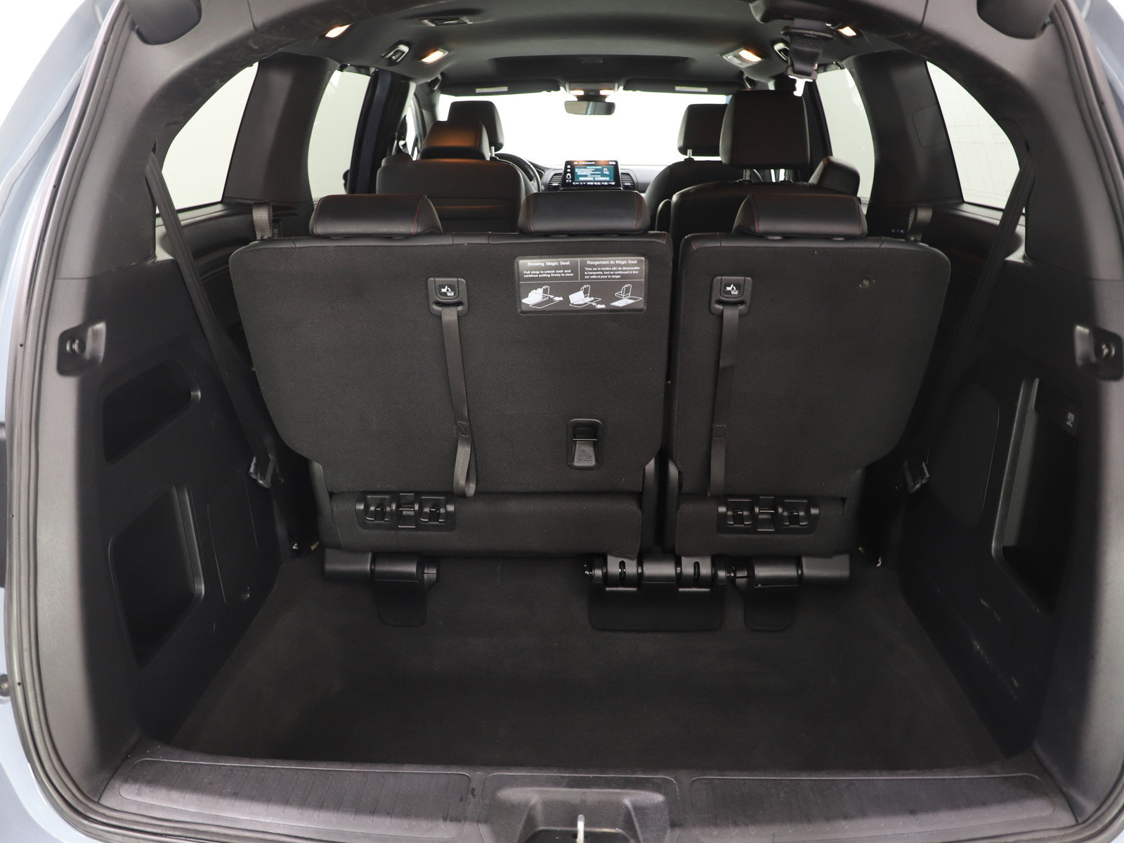 Used 2025 Honda Odyssey Sport-L image 18