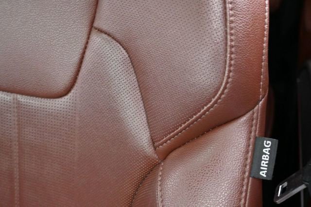 Used 2023 Kia Telluride EX w/ EX Captain's Chair Package FWD image 12