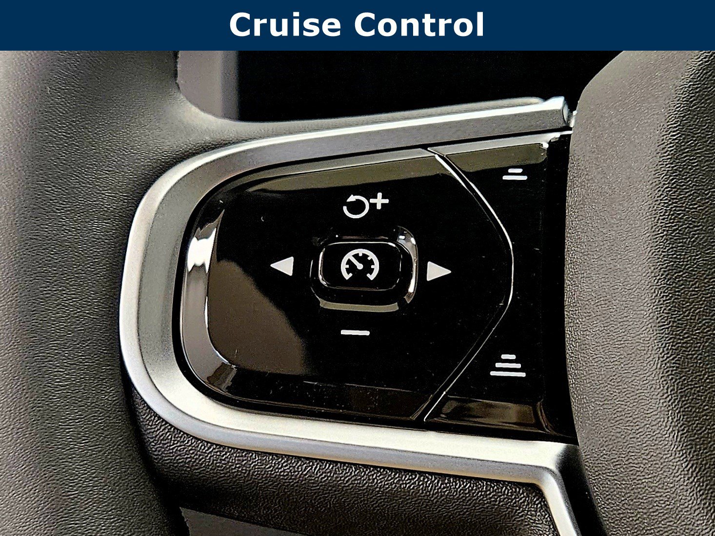 New 2026 Volvo XC60 B5 Plus w/ Climate Package image 36