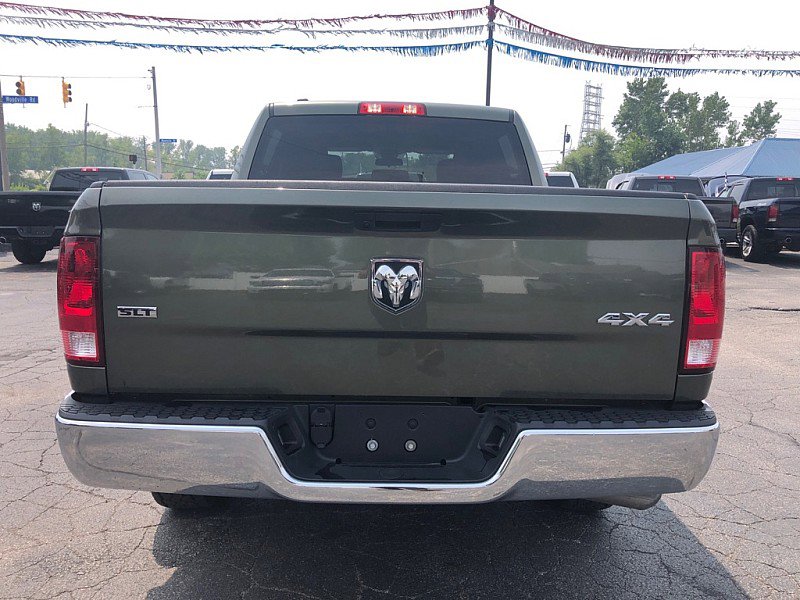 Used 2021 RAM 1500 Classic SLT image 4