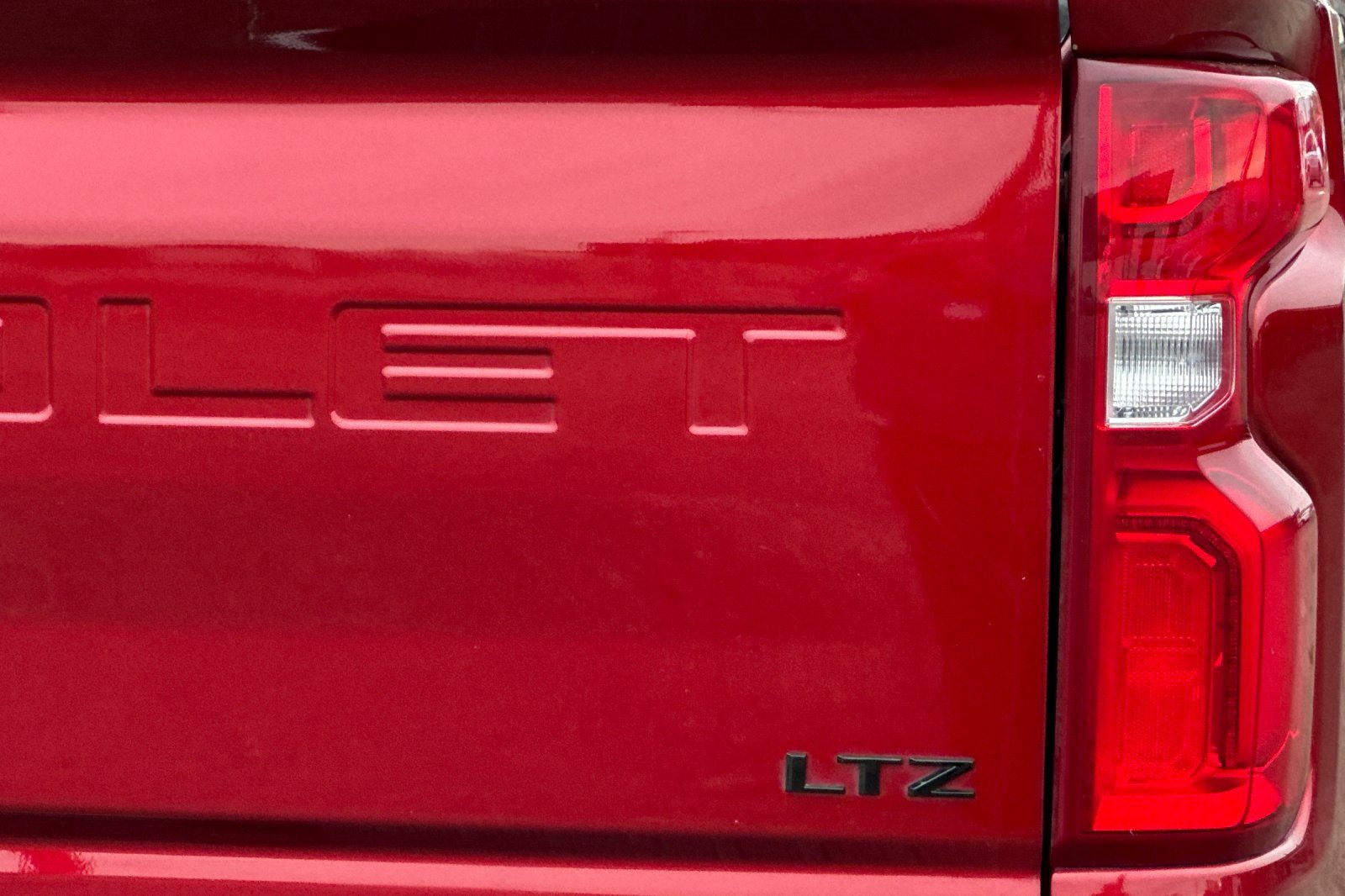 Used 2024 Chevrolet Silverado 2500 LTZ w/ LTZ Premium Package image 49