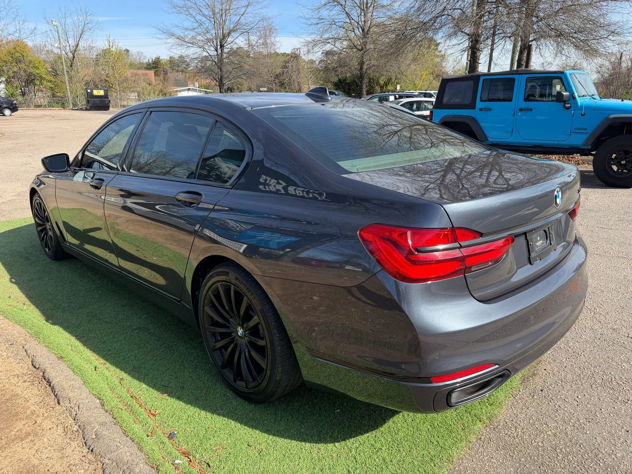 Used 2017 BMW 740i RWD image 6