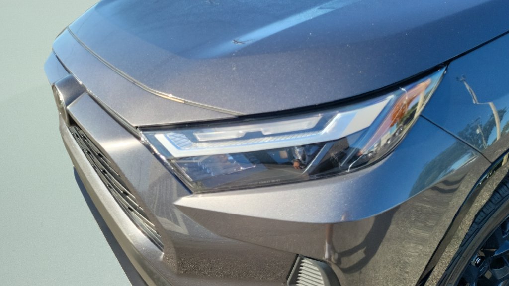 Used 2023 Toyota RAV4 LE FWD image 22