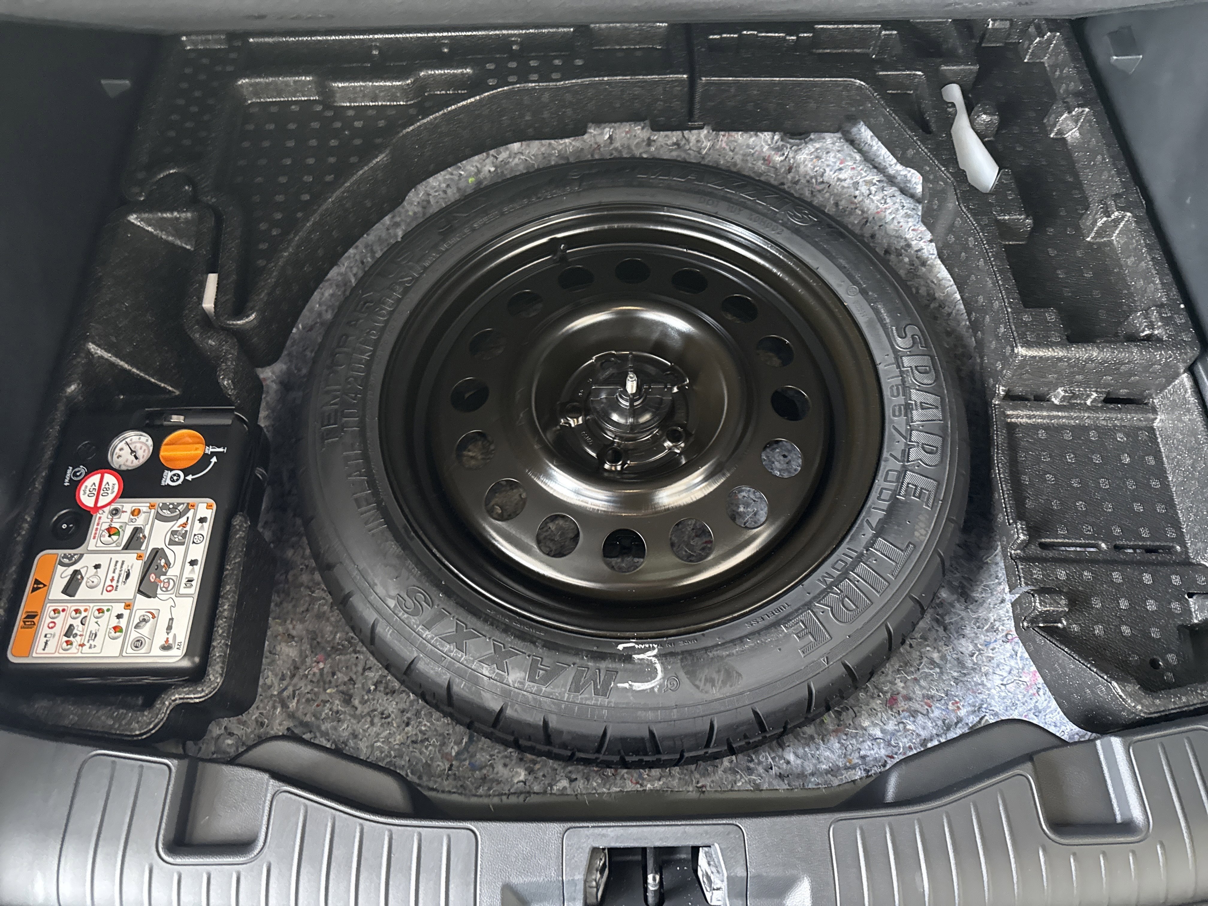 New 2026 Ford Escape ST-Line w/ Tech Pack #1 FWD image 11