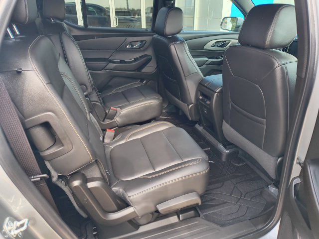 Used 2024 Chevrolet Traverse LT AWD/4WD image 9