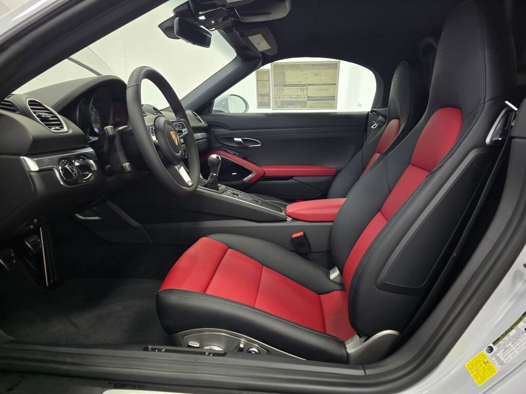 New 2025 Porsche 718 Boxster S image 15