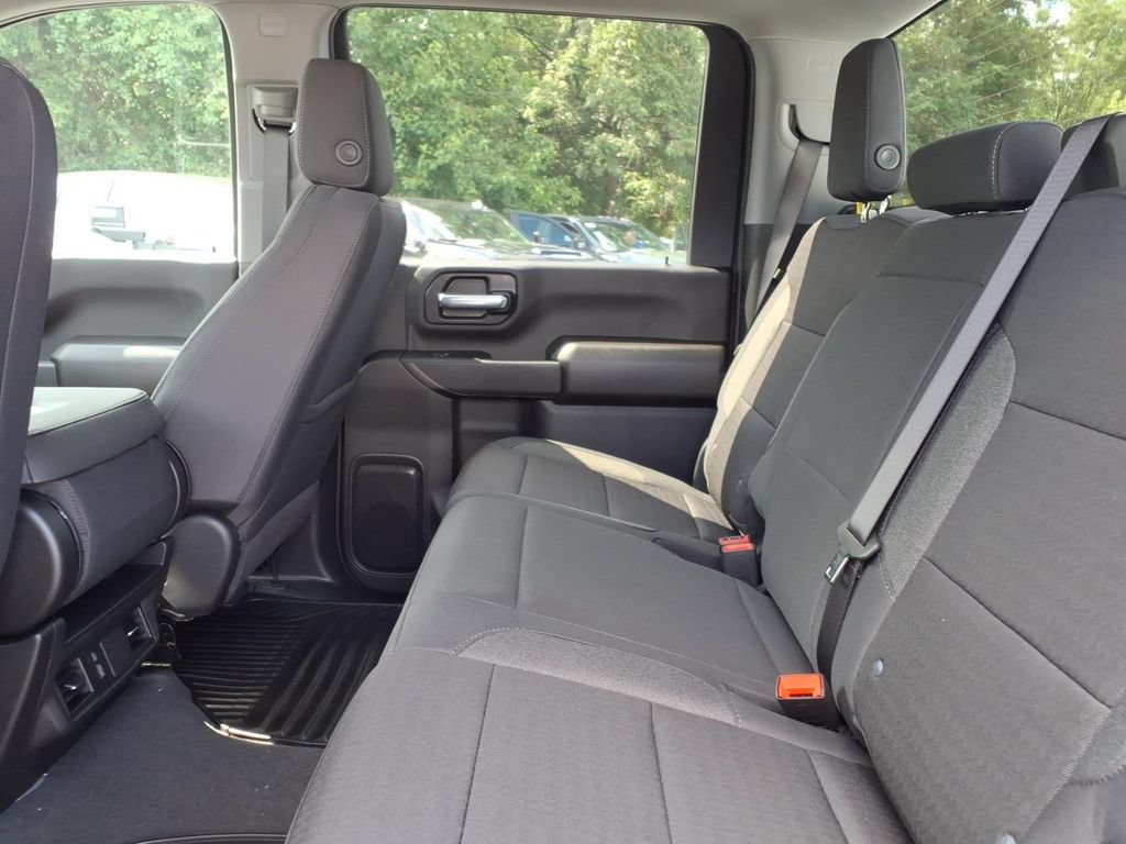 New 2026 Chevrolet Silverado 2500 Custom w/ Custom Value Package AWD/4WD image 18