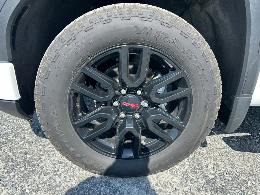 Used 2025 GMC Sierra 1500 Elevation w/ Elevation Premium Package image 3