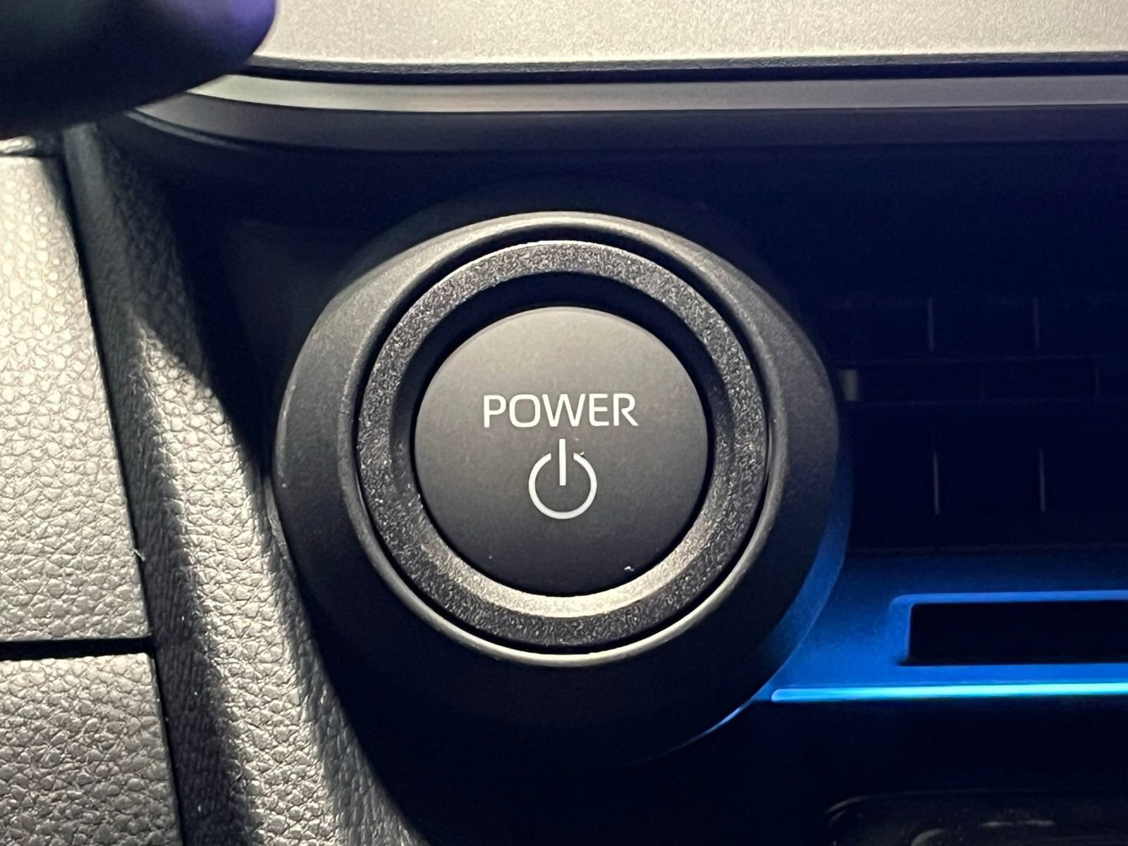 New 2026 Toyota Prius Plug-In Hybrid FWD image 26
