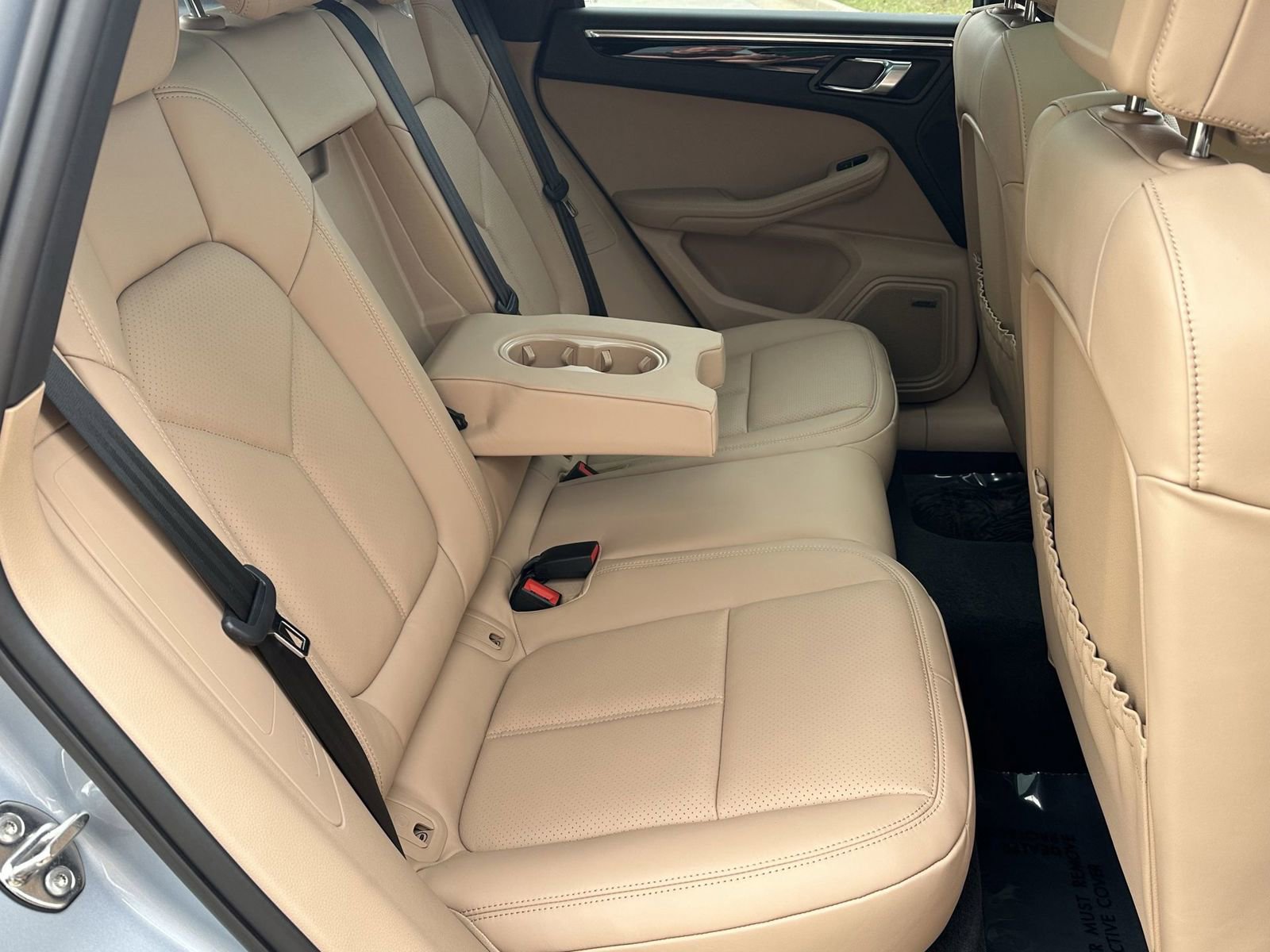 Certified 2026 Porsche Macan image 19