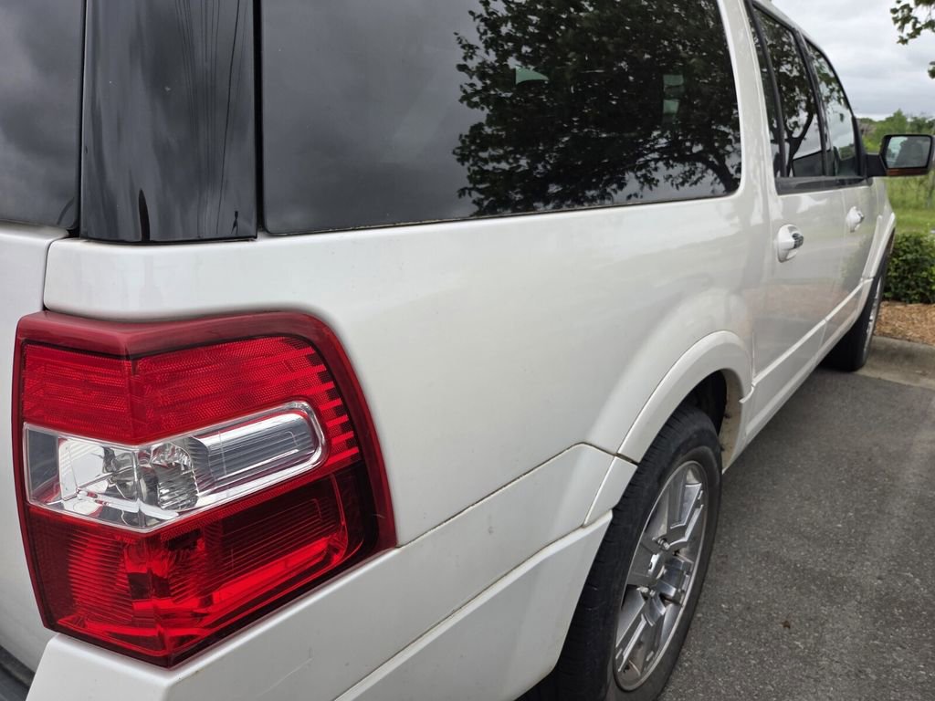 Used 2010 Ford Expedition EL Limited AWD/4WD image 4