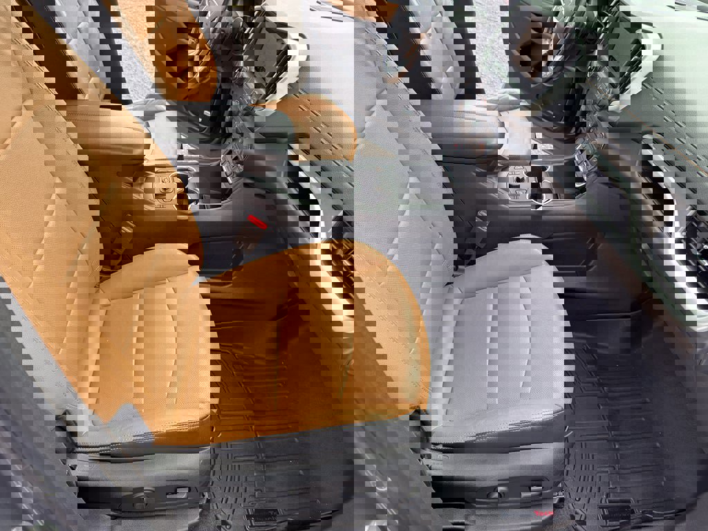 Used 2020 GMC Terrain SLT w/ Preferred Package image 28