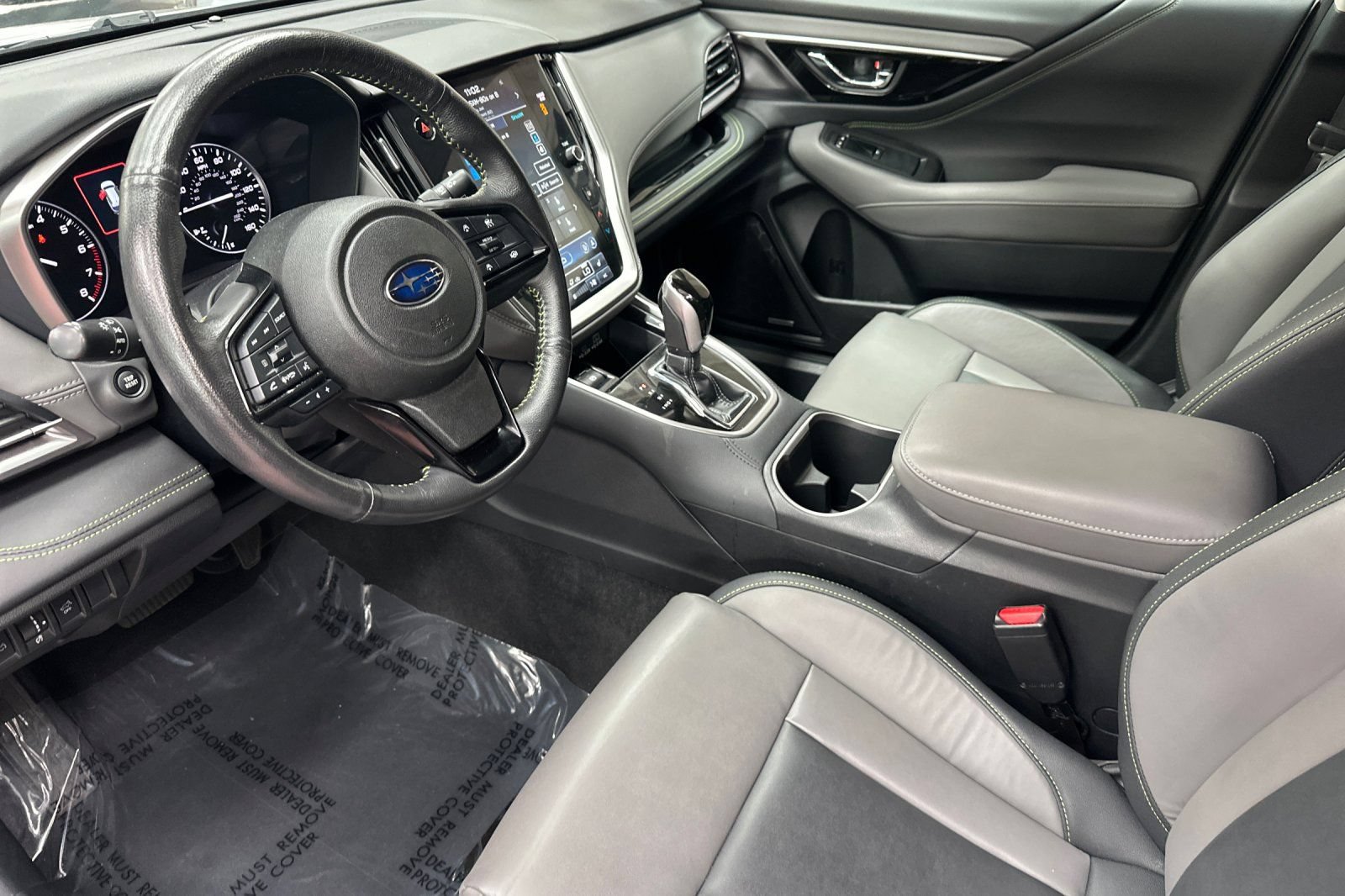 Used 2025 Subaru Outback Onyx Edition AWD/4WD image 13